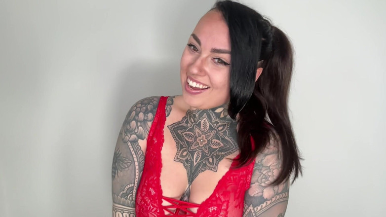 Miss Valentina: Geplaagd tot de ondergang