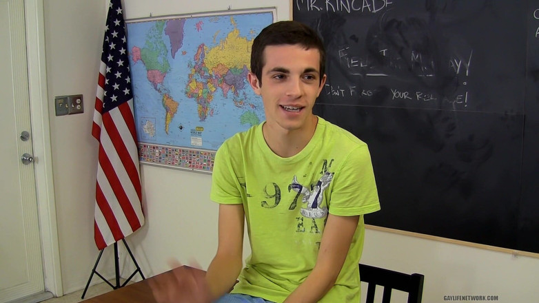 Teach Twinks: Phỏng vấn Conner Bradley