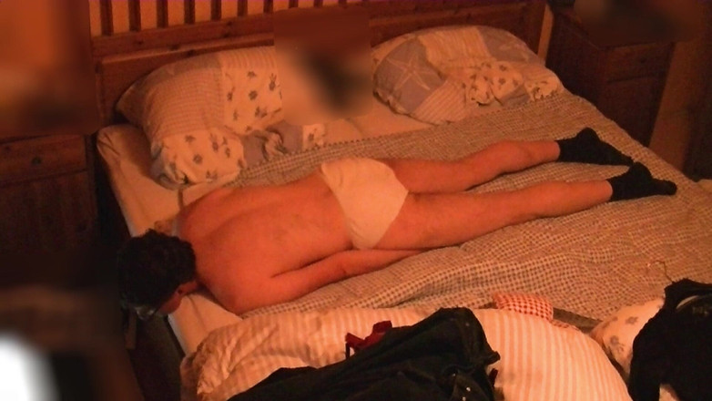 Mark Hannes: Nevlastní teta Panty Hump masturbace