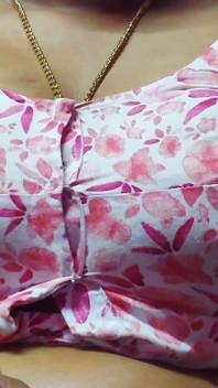 Najgorętszy indyjski Desi Bhabhi uwodzi Devar do seksu z nią.