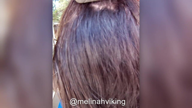 Melinah Viking: Esmer saç fırçalama