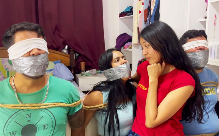 Selfgags femdom bondage: La dominazione femminile fa un lavoro di squadra e fa...