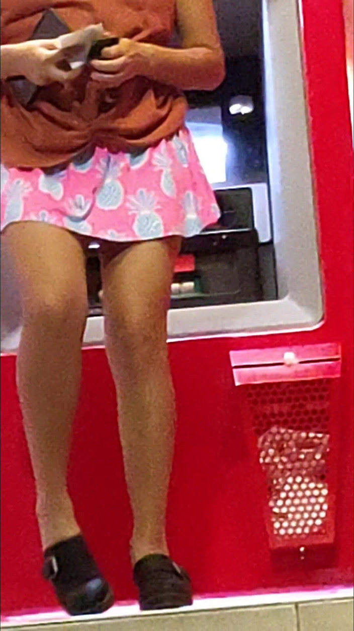 En la calle: बोनाका थोंग मिनीस्कर्ट प्रदर्शनी