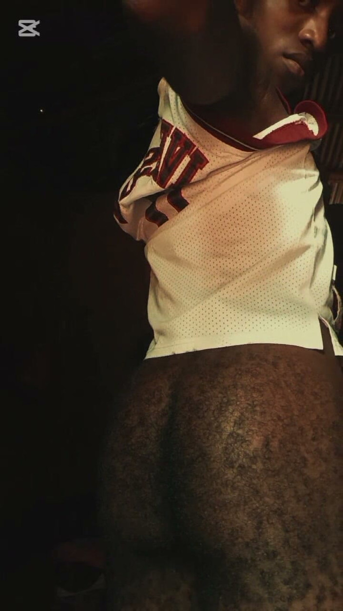 HornyLayer34: Needs Someone to Give Me a Very Nice Stroke