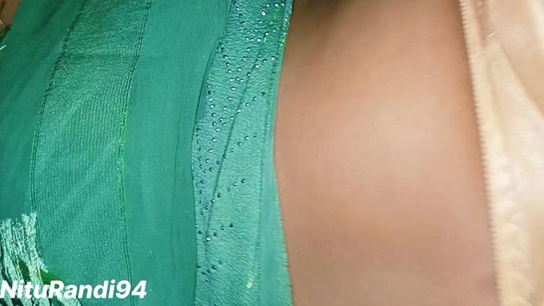 NituRandi94: 가정부가 준비를 하는 과정