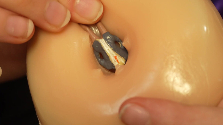 AmayaMori: Зведена сестра велетень принижує крихітного зведеного брата