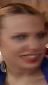 O curvă blondă britanică are parte de o pulă neagră