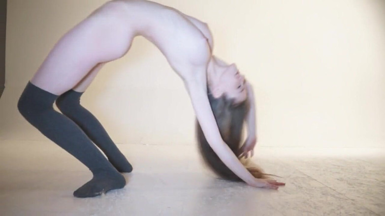 Watch4beauty: Casting Emily