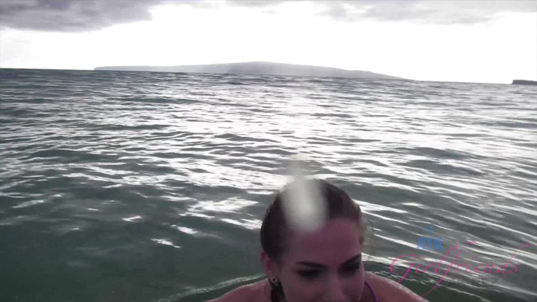 ATK Fans (Girlfriends): Virtual vacation in Hawaii with Sydney Cole