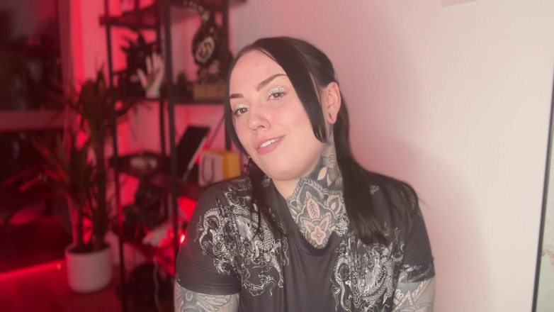 Miss Valentina: 哀れなベータ男性JOI