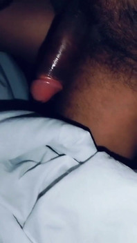 La mia ragazza sorellastra succhia il mio