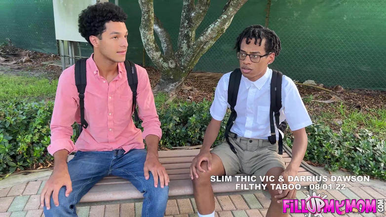 Fill Up My Stepmom: Bts - poniendo a mamá en el mercado