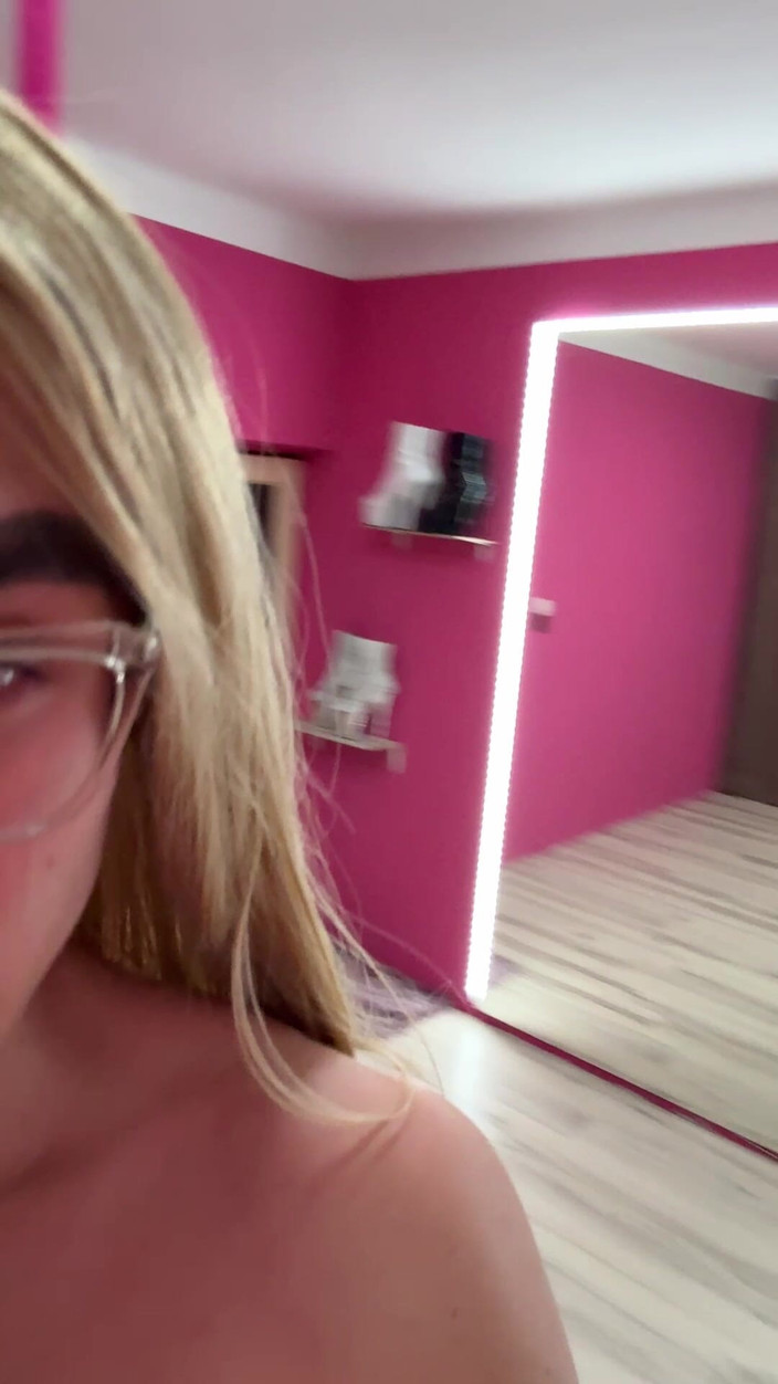 Dreamboy_506: Sexy boty a červené tanga