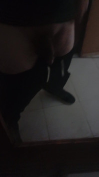 Get Naked in Mirror