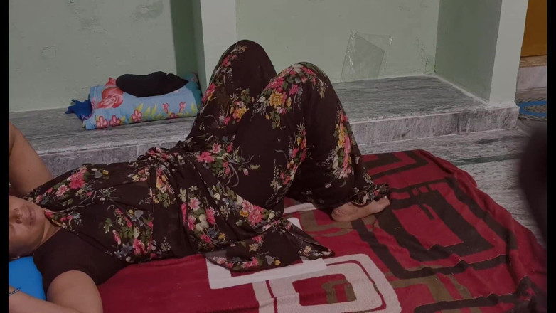 Sexy sindu: La moglie indiana sari viene scopata duramente