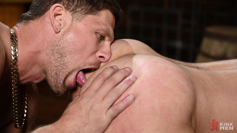 Taken rough: Superfan: Roman Todd mengambil pantat infatuated Greg Riley