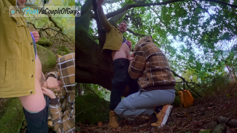 ACoupleOfGuys: Recebendo meu pau chupado na floresta