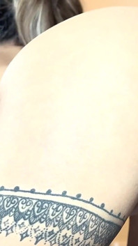 Pinay orta yaşlı seksi kadınlar sikiş makinesi odyssey başlıyor: babasının yarağı ve titreşen seks makinesi ile lezzetli bir ağıza boşalma finali