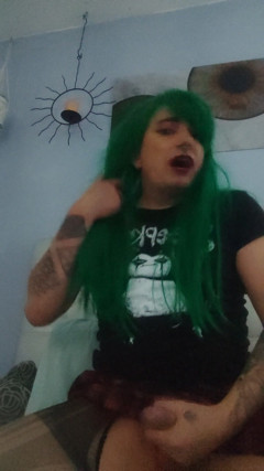German Punk Tranny Gives Solo Sperm thumbnail