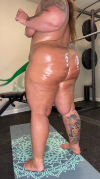 Alexisnocare Oiled up Naked Workout