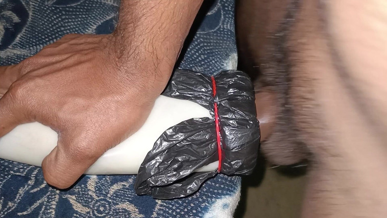 pikuviral: Dalam Gaya Desi, Tanah Bergoyang, Semua Air Dikeluarkan.