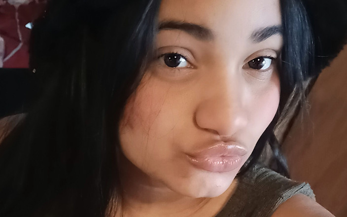 Hilarybunny: 내 보지를 만지는 모자디토