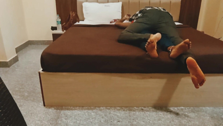 Harder299: Ela pediu carona. Quer ir ao mercado. Indiana do interior