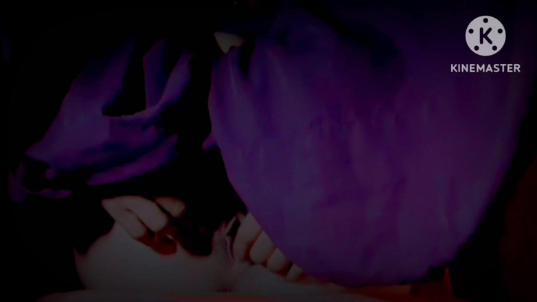 TricolorMusic3: Mijn hete sexy Bhabhi stopt een vinger in haar zachte...