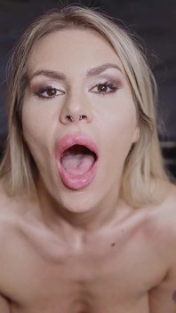 Ggg John Thompson - Deepthroat Gangbang in the Sea of Cum