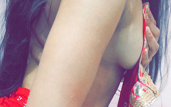 Sonisinghh: Bhabhi thích tự yêu mình