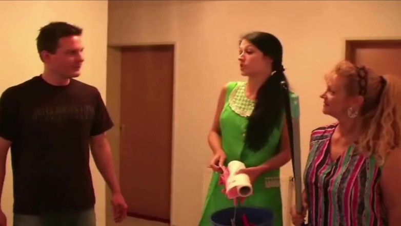 Videos Francaises: Dos mujeres francesas cachondas están aquí para ser folladas en...