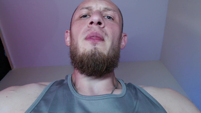 Hunky time: Домінування, плювки та лобкове проникнення