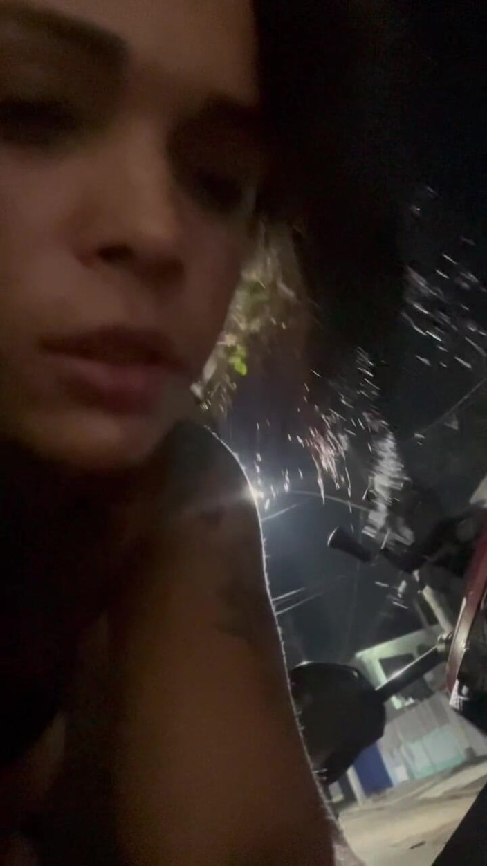 Renata Frazao: Rua Lek