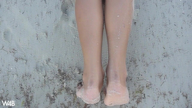 Watch4beauty: Am Meer kapituliert