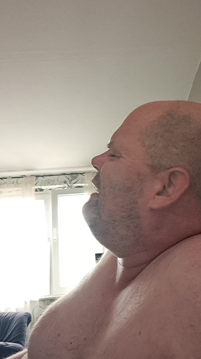 Fickspecht: For Further Stretching, the Thick Dildo Still Has to Go...