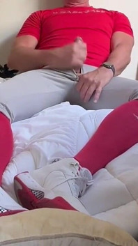 Alpha Baseball Playerjockdad87 este din nou la it tragere lui jock sperma în echipament de baseball