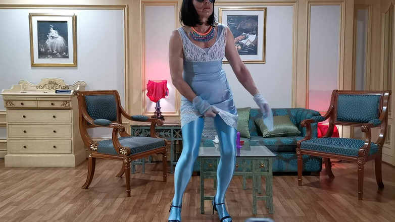 Sissy Cummy Lingerie: Erotik und Naturalismus in einem Hotel in Bangkok oder am...