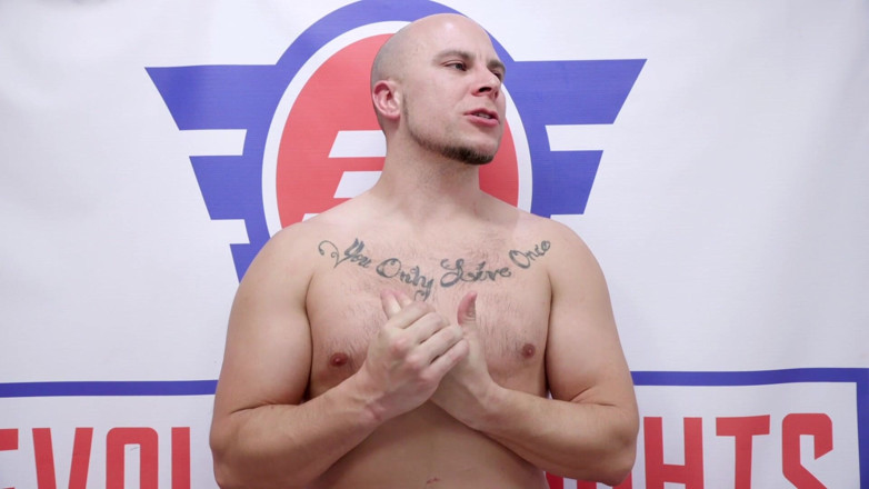 Evolved Fights: Gulat campuran Daisy ducati vs shawn fox