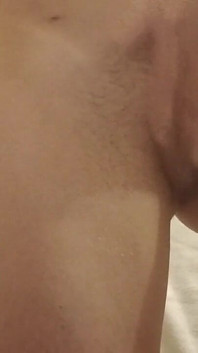 매일 아침 나는 대학 전에 자위하기 위해 화장실에 자신을 잠급