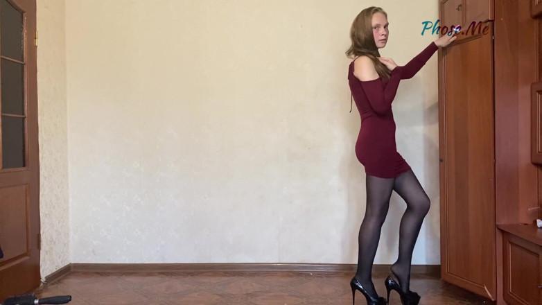 Pantyhose me porn videos: Stacy Modeling Dresses Dalam Pantyhose Hitam
