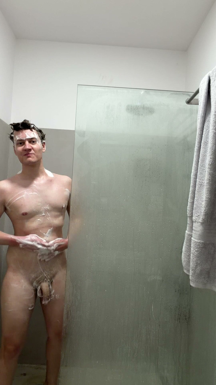 Tommy10boy: Gm with Me in a Shower
