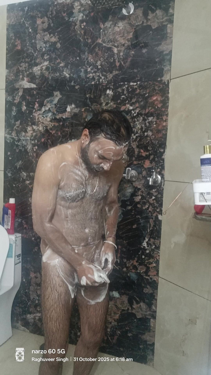 Rajasthani-old-lover: 계부와 배다른여동생과의 섹스 이야기