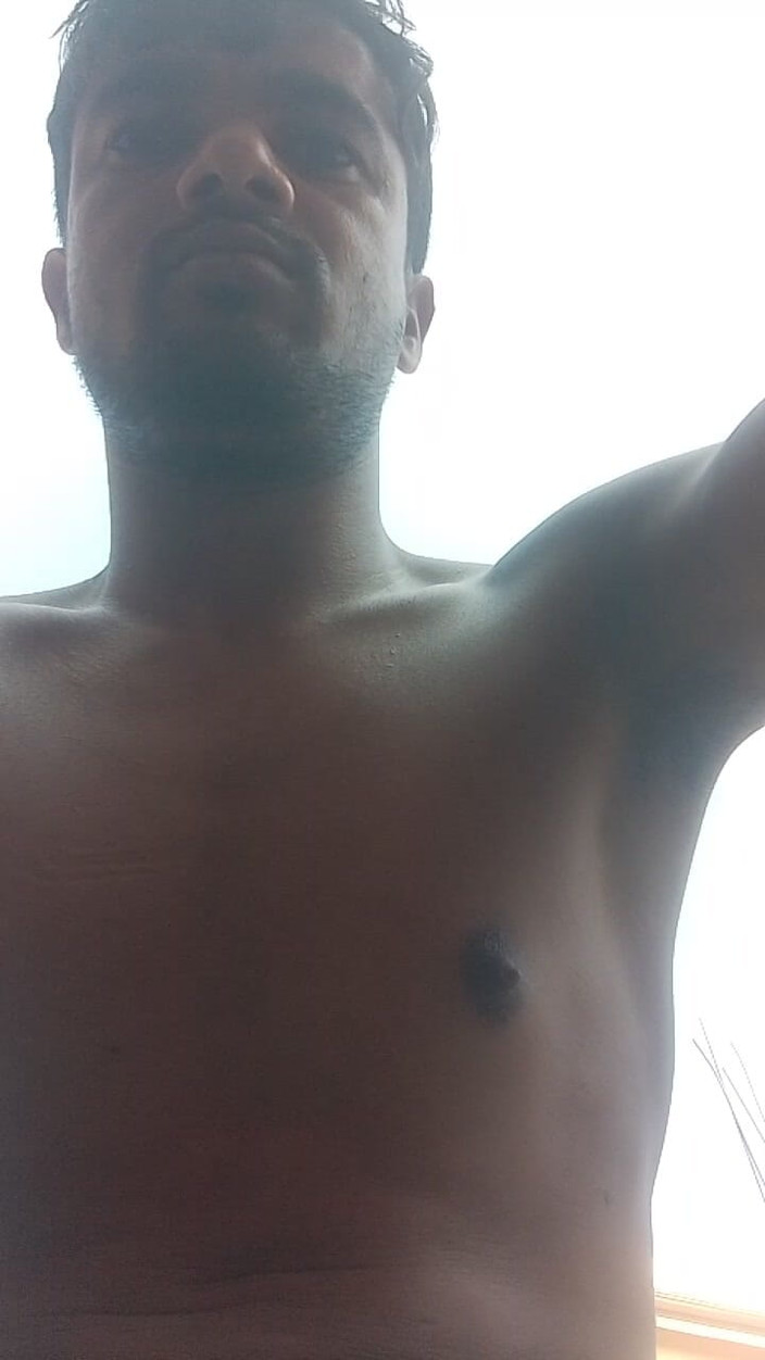 Deepak ajnavi: Hallo, drahý, můj příteli