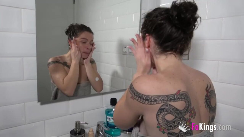 FAKings: 桑德拉和她的终极选角：我见过的最大鸡巴！