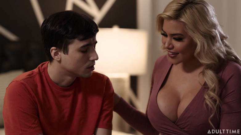 Mommys Boy: Mommy's Boy - Busty Blonde MILF Caitlin Bell Comforts Virgin Stepson...