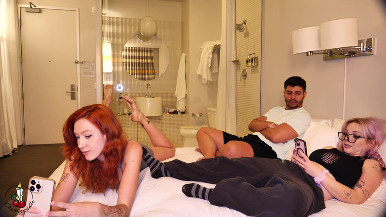 Cherrycandle: Amatérská trojka dvojitá BJ, jízda a výstřik na prsa