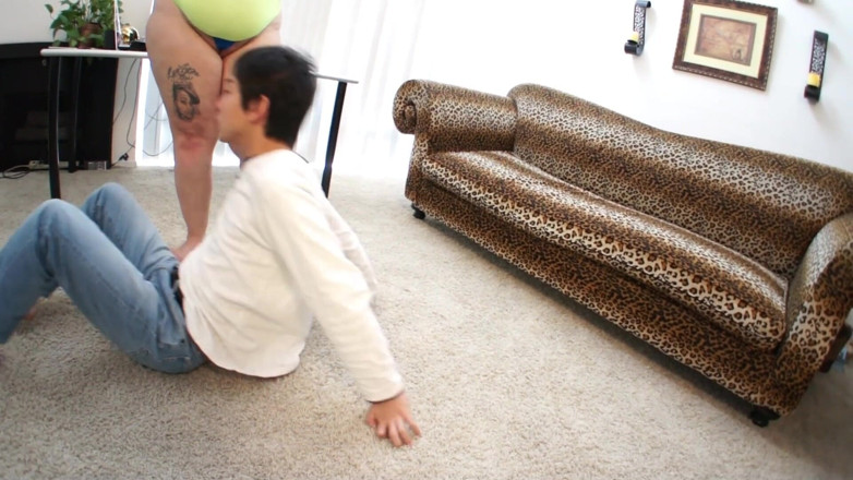 BodaciousX: BBW Trys Facesitting and Breast Sitting