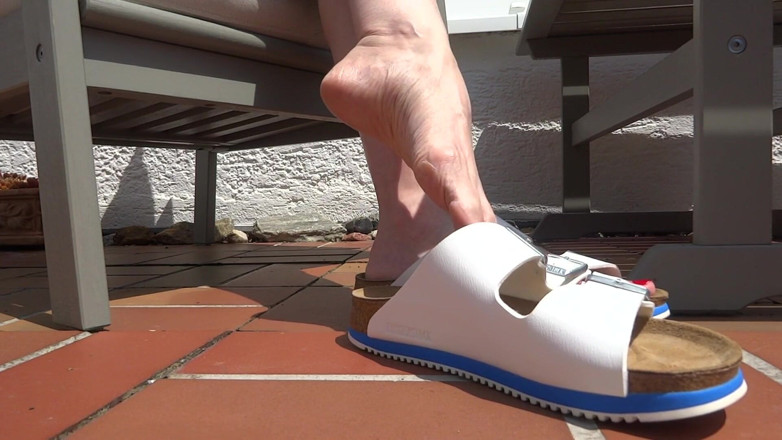 Lady Victoria Valente: Shoeplay di teres taman