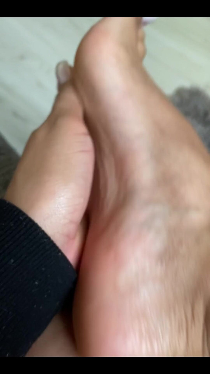 KiffaFeet: Bună dimineața cu această pedichiură perfectă