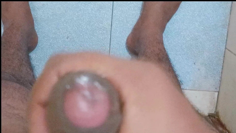 rahuman: Tamilischer typ allein zu hause - langsamer schlaganfall zu massivem echtem...